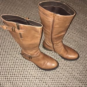 Steve Madden brown leather boots.